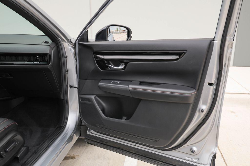 used 2023 Honda CR-V Hybrid car, priced at $33,577