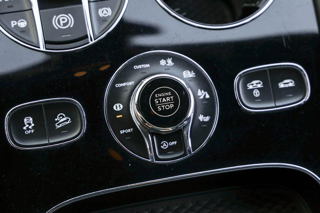 used 2018 Bentley Bentayga car, priced at $69,477