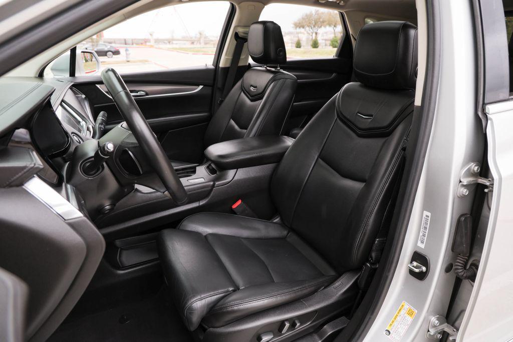 used 2017 Cadillac XT5 car, priced at $11,277