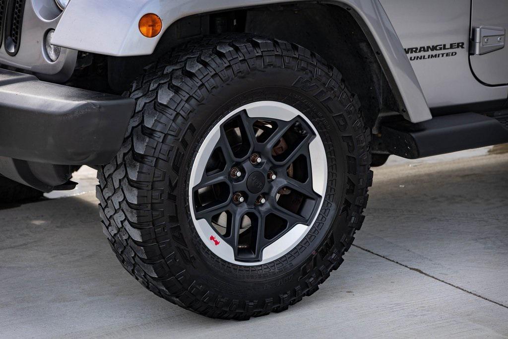 used 2015 Jeep Wrangler Unlimited car, priced at $16,000