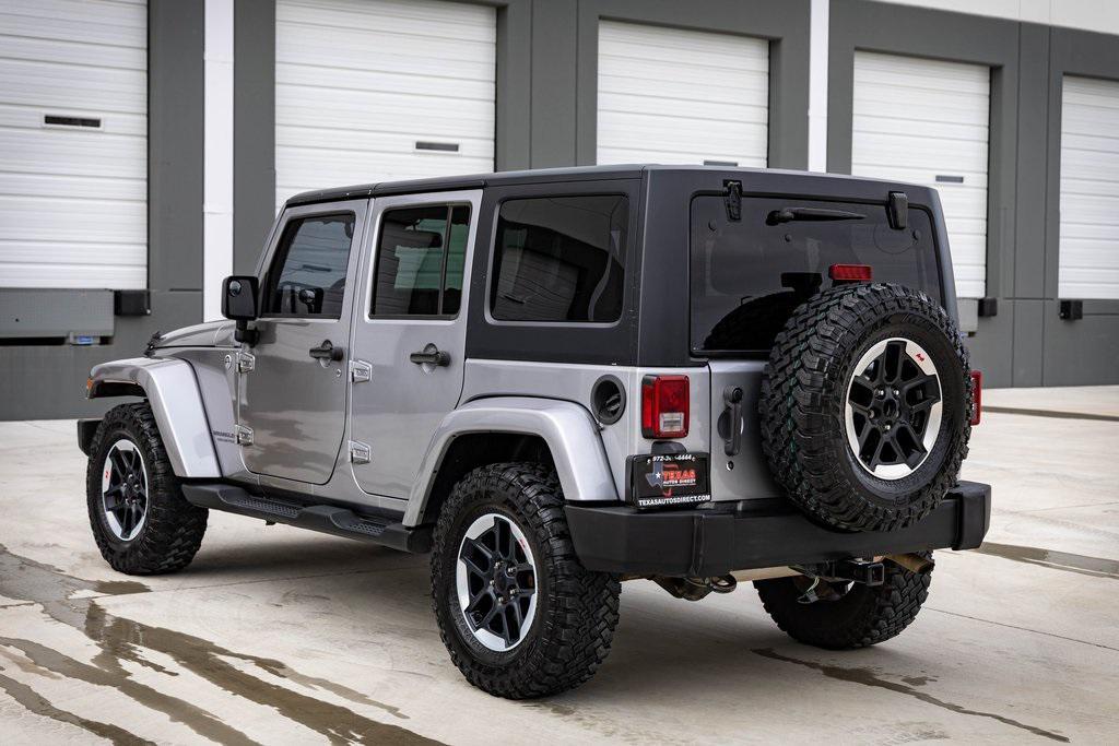 used 2015 Jeep Wrangler Unlimited car, priced at $16,000