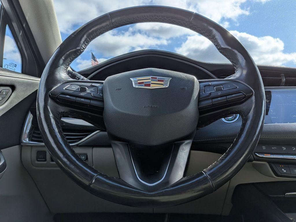 used 2019 Cadillac XT4 car, priced at $18,495