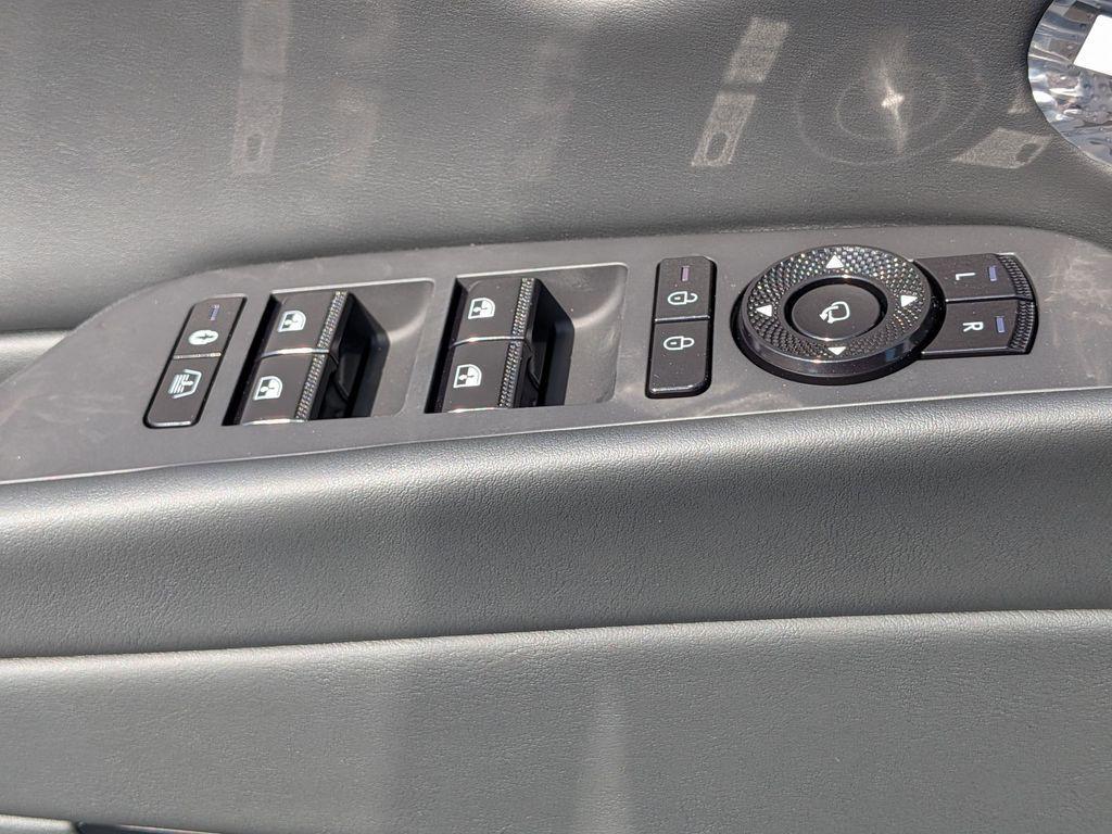 new 2026 Genesis G80 car, priced at $81,695