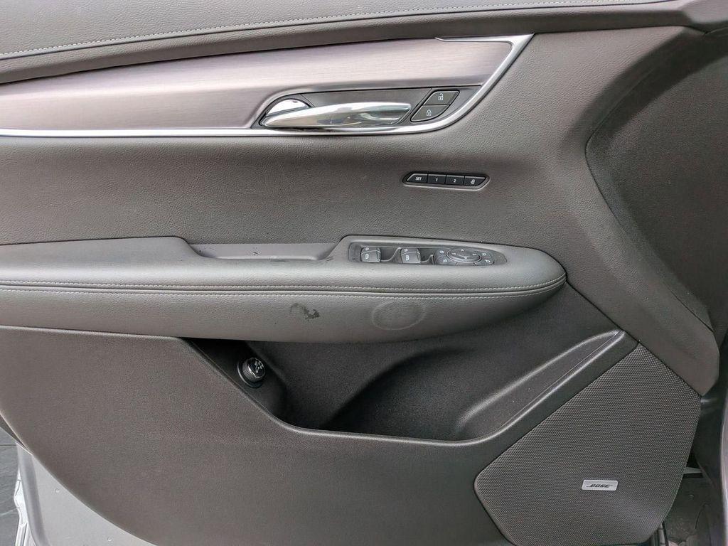 used 2025 Cadillac XT6 car, priced at $44,495