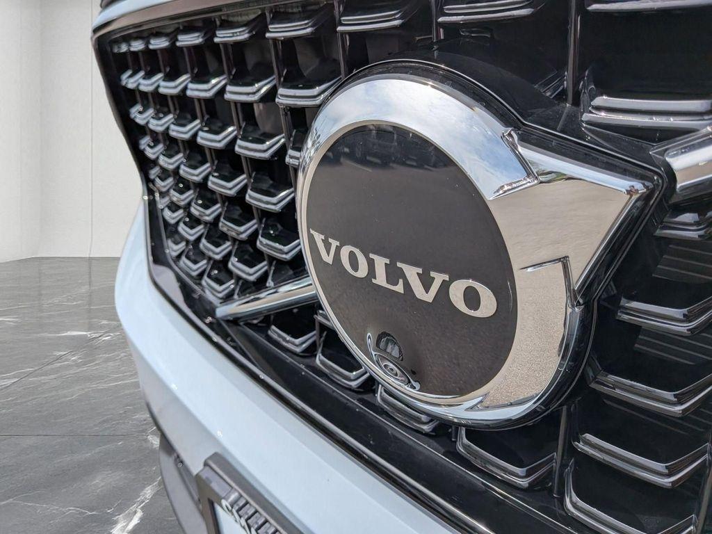 used 2026 Volvo XC40 car, priced at $44,003