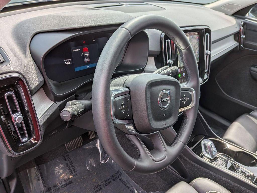 used 2026 Volvo XC40 car, priced at $44,003