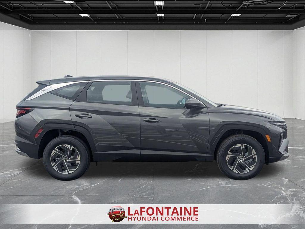 new 2026 Hyundai TUCSON Hybrid car, priced at $30,950