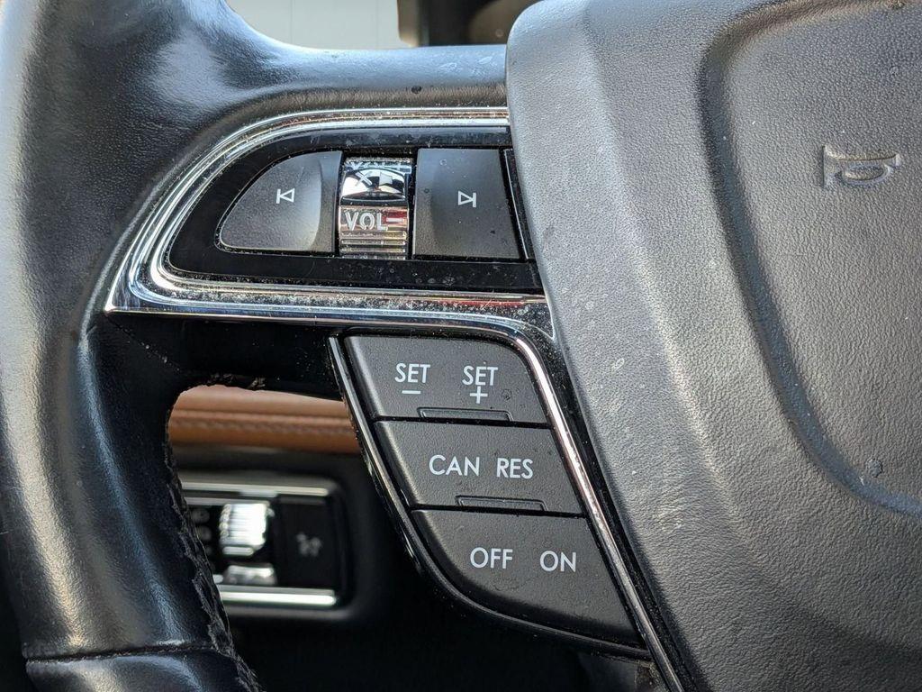 used 2022 Lincoln Nautilus car, priced at $26,295