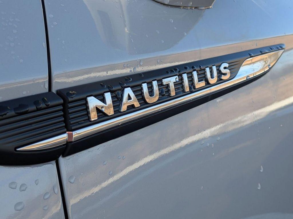 used 2022 Lincoln Nautilus car, priced at $26,295