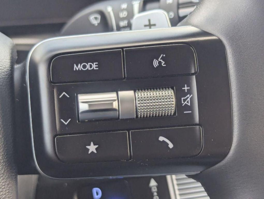 used 2025 Hyundai Santa Fe car, priced at $31,954