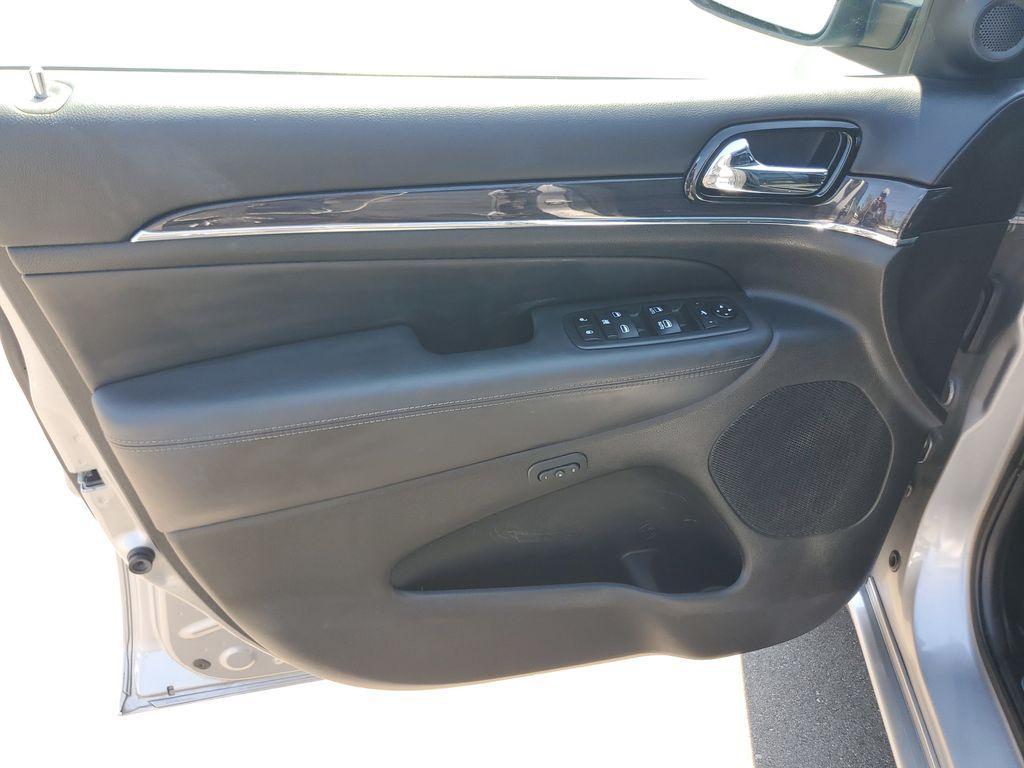 used 2020 Jeep Grand Cherokee car, priced at $26,945