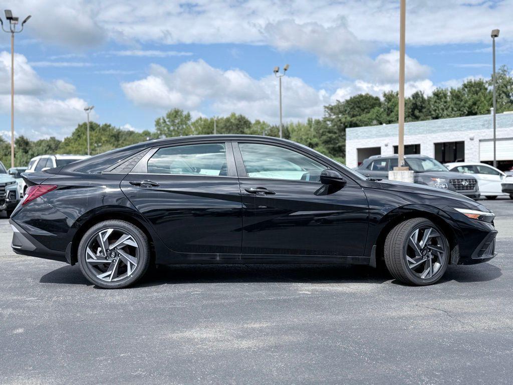 new 2025 Hyundai ELANTRA HEV car, priced at $28,712