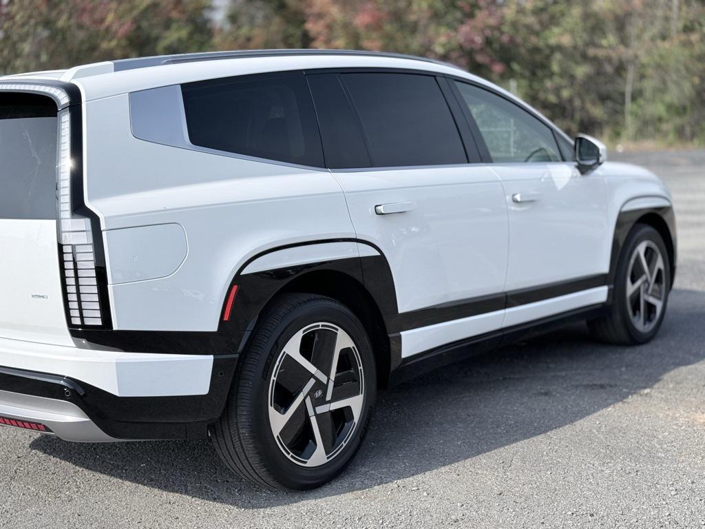 new 2026 Hyundai IONIQ 9 car, priced at $63,784