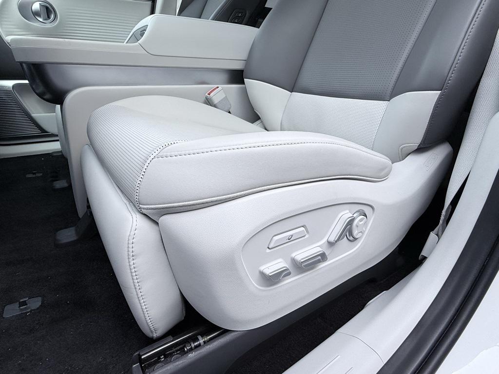 new 2026 Hyundai IONIQ 9 car, priced at $63,784