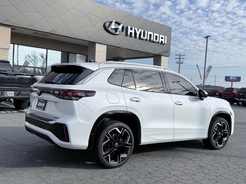 used 2026 Volkswagen Tiguan car, priced at $41,227