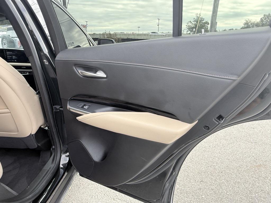 used 2024 Cadillac XT4 car, priced at $30,171