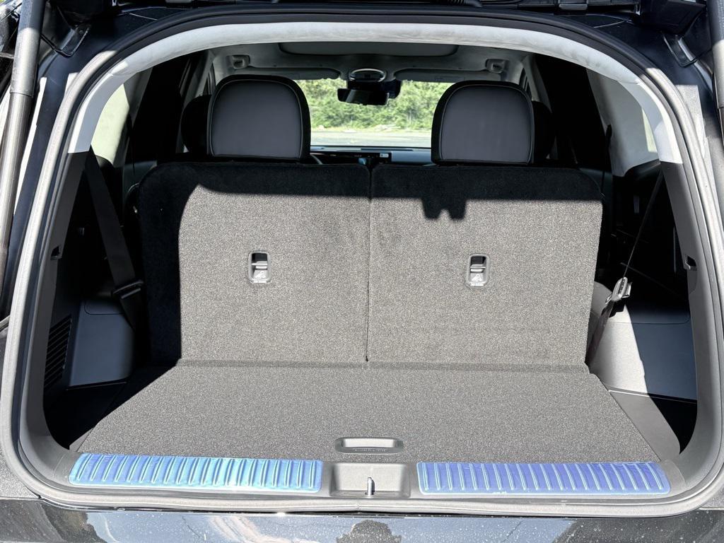 new 2026 Hyundai IONIQ 9 car, priced at $67,210