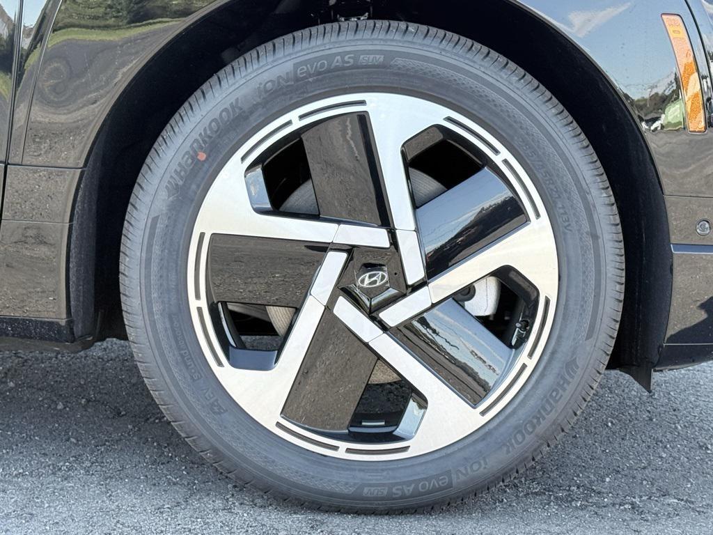 new 2026 Hyundai IONIQ 9 car, priced at $67,210