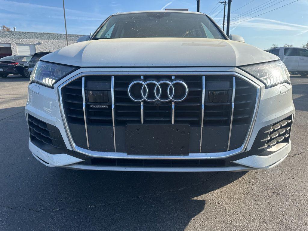 used 2024 Audi Q7 car, priced at $37,199