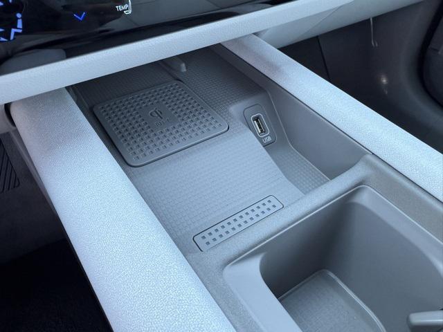 new 2025 Hyundai IONIQ 6 car, priced at $39,874