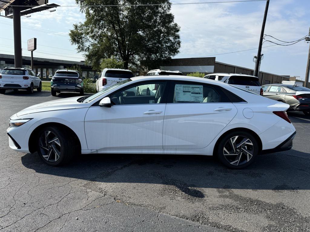 new 2025 Hyundai ELANTRA HEV car, priced at $28,348