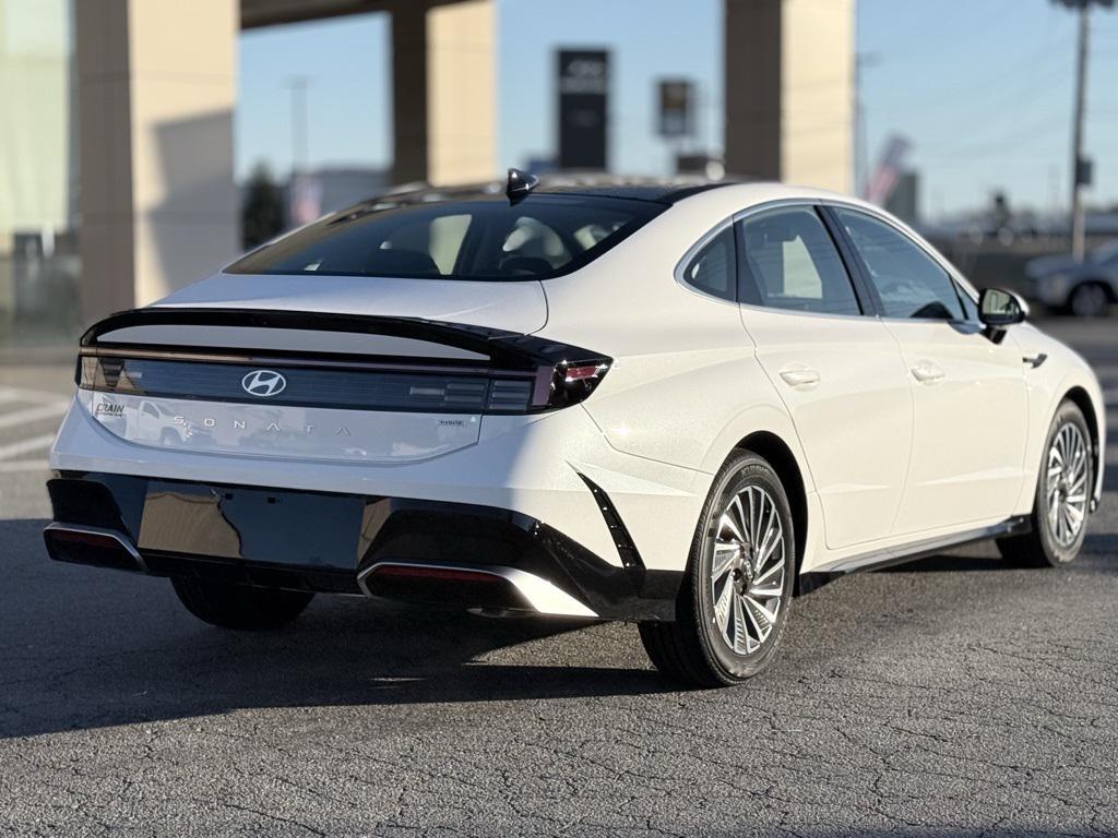 new 2026 Hyundai Sonata Hybrid car, priced at $32,792