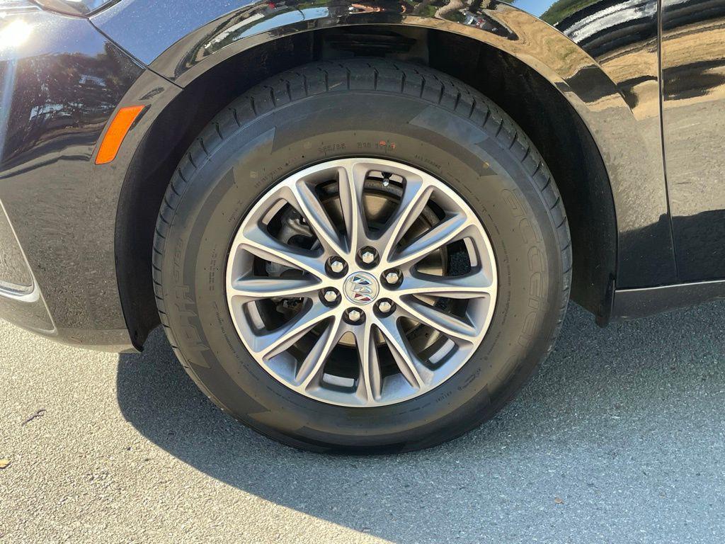 used 2024 Buick Enclave car, priced at $30,123