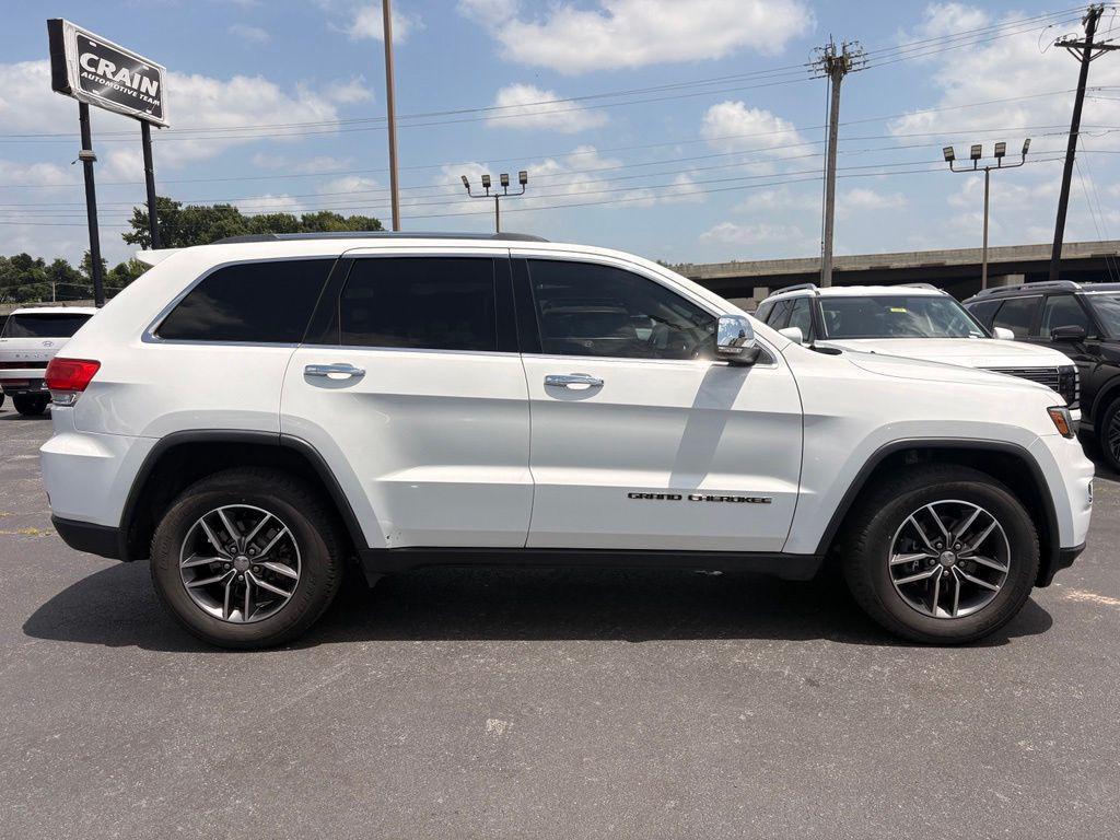 used 2017 Jeep Grand Cherokee car, priced at $13,129