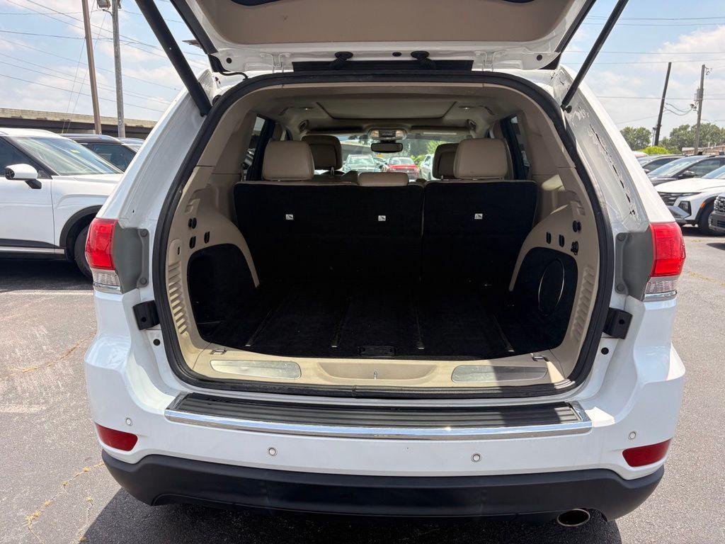 used 2017 Jeep Grand Cherokee car, priced at $13,129