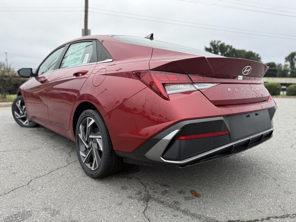new 2025 Hyundai ELANTRA HEV car, priced at $28,917