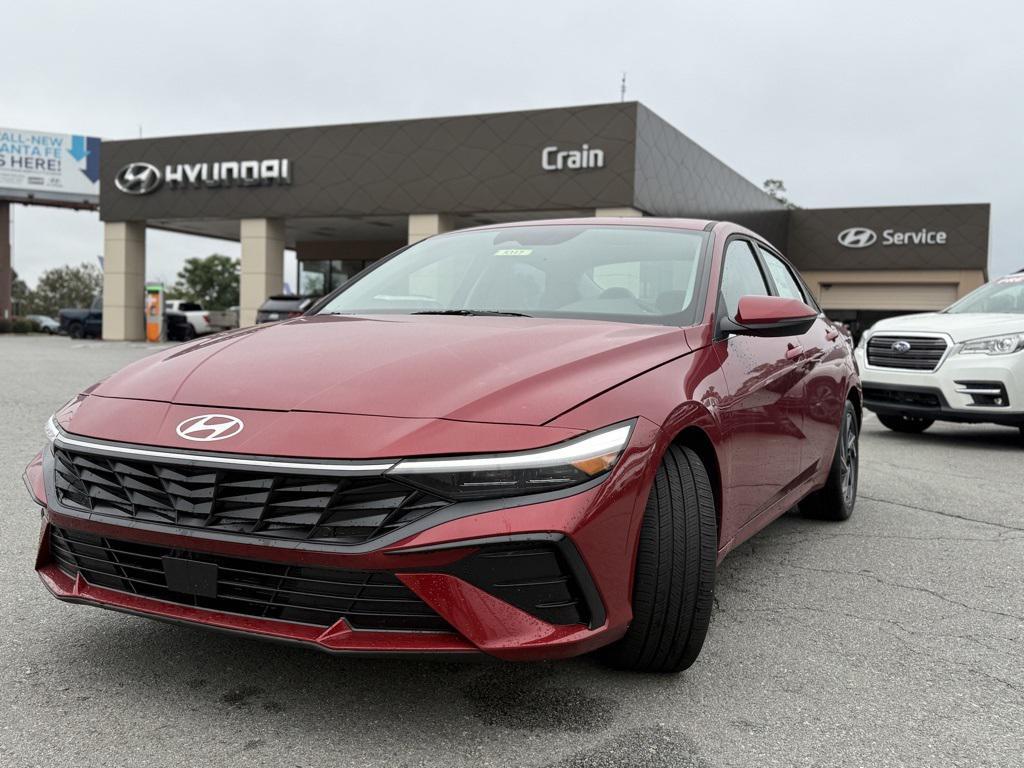 new 2025 Hyundai ELANTRA HEV car, priced at $28,917