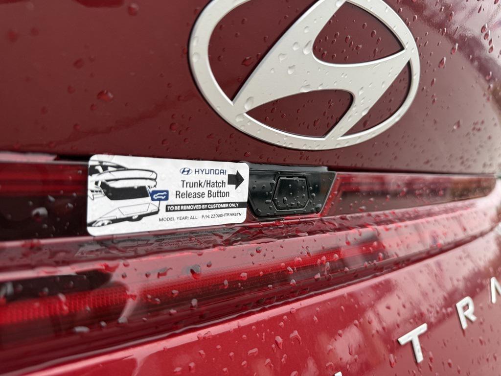 new 2025 Hyundai ELANTRA HEV car, priced at $28,917