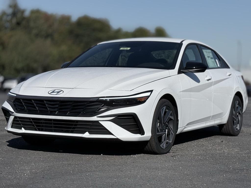 new 2025 Hyundai ELANTRA HEV car, priced at $26,570