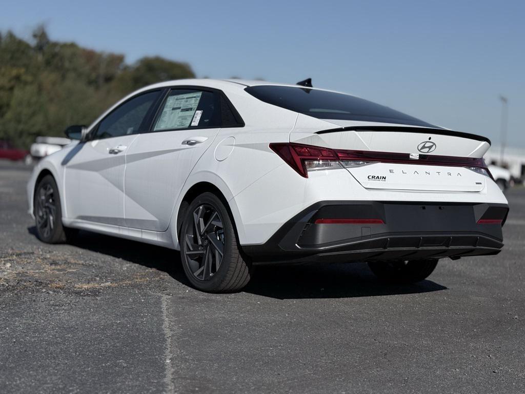 new 2025 Hyundai ELANTRA HEV car, priced at $26,570