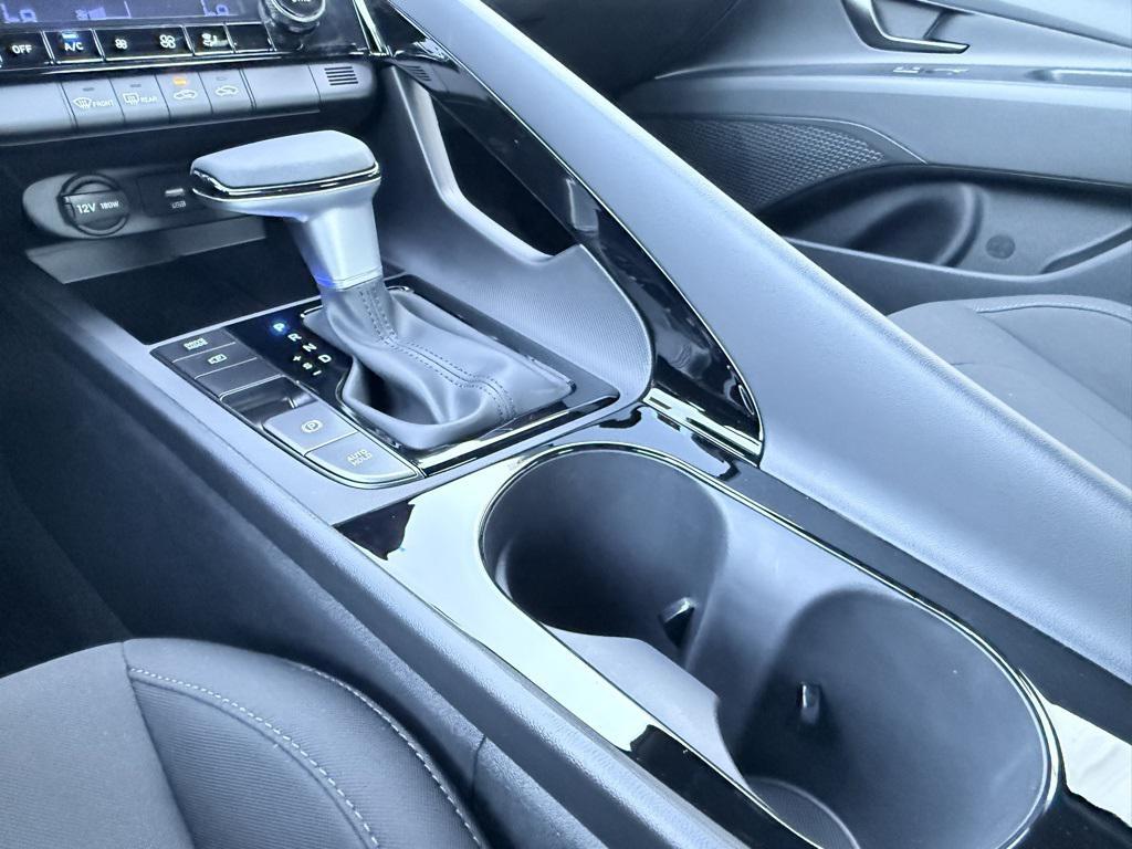 new 2025 Hyundai ELANTRA HEV car, priced at $26,570