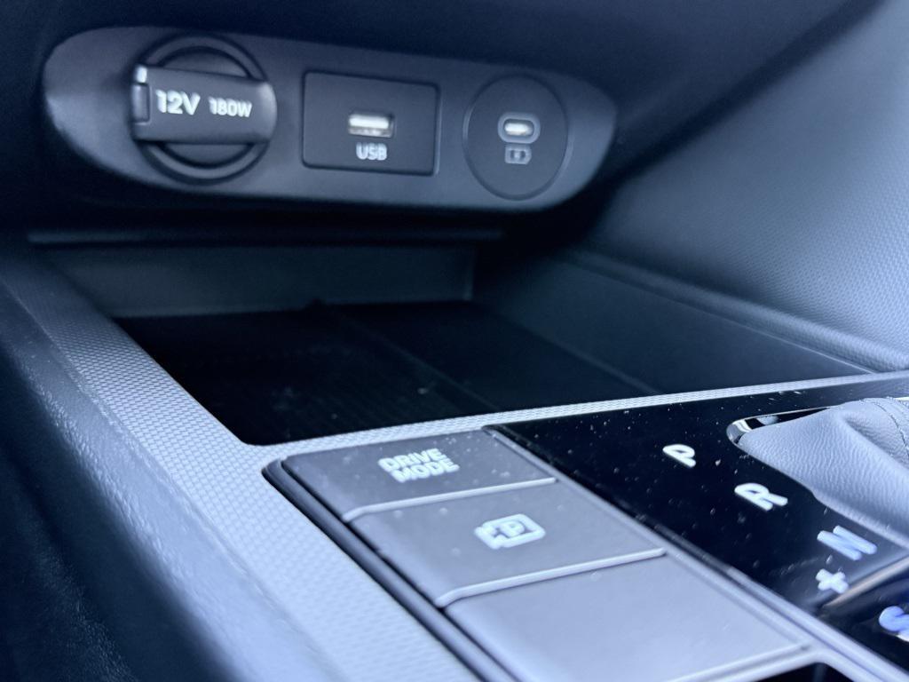 new 2025 Hyundai ELANTRA HEV car, priced at $26,570