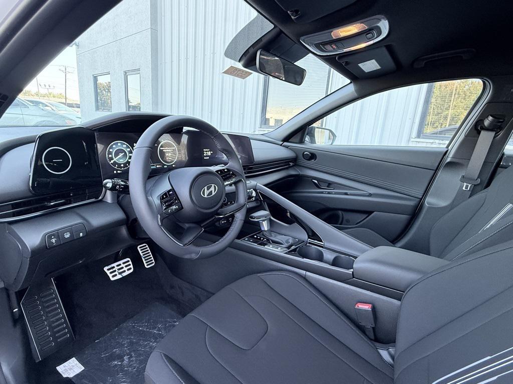 new 2025 Hyundai ELANTRA HEV car, priced at $26,570