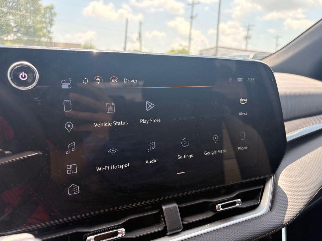 used 2025 Chevrolet Equinox car, priced at $26,592