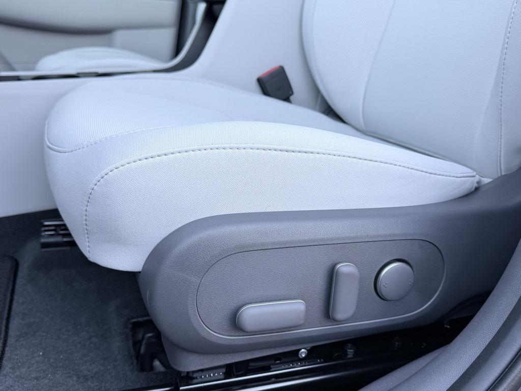 new 2025 Hyundai Kona EV car, priced at $38,431