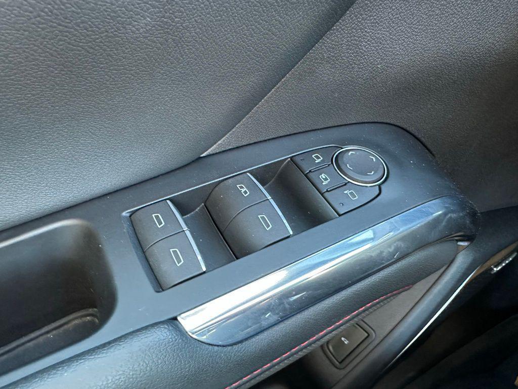 used 2025 Chevrolet Traverse car, priced at $44,999