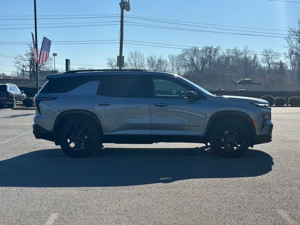 used 2025 Chevrolet Traverse car, priced at $44,999