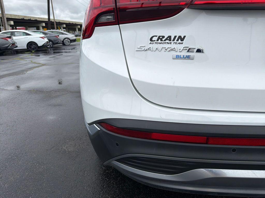 used 2022 Hyundai SANTA FE HEV car, priced at $22,884