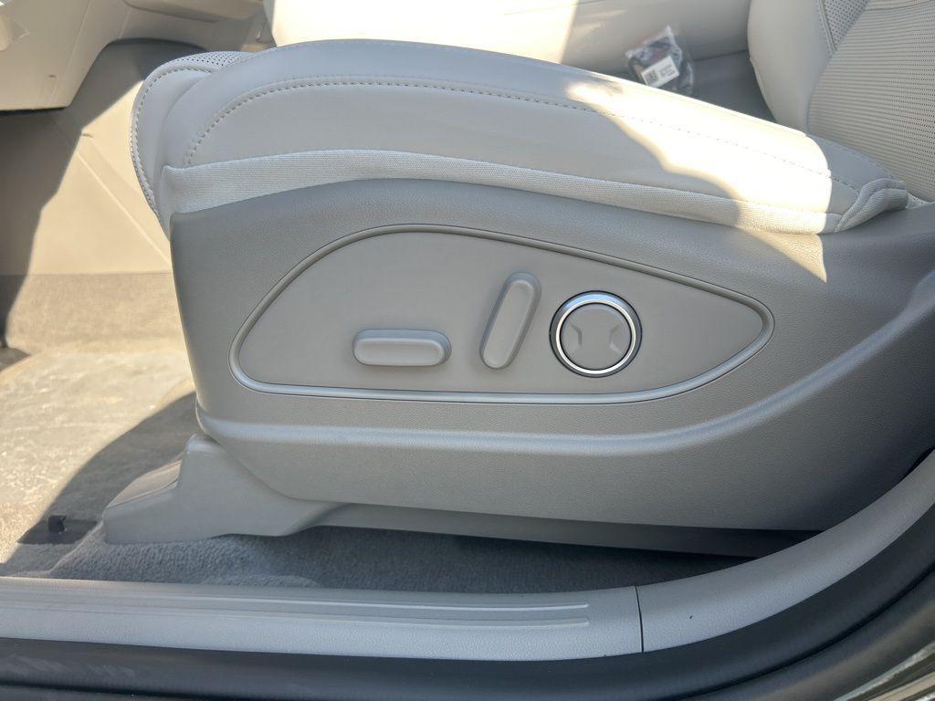 new 2026 Hyundai Palisade Hybrid car, priced at $45,444