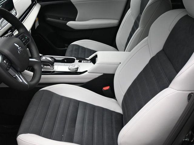 new 2025 Mitsubishi Outlander car, priced at $35,360