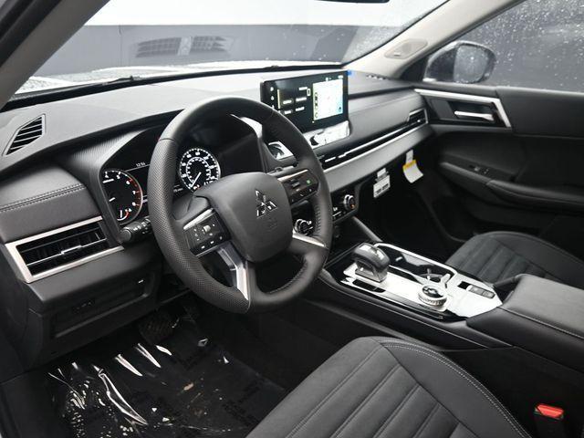 new 2025 Mitsubishi Outlander car, priced at $37,760