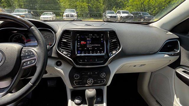 used 2019 Jeep Cherokee car, priced at $9,991