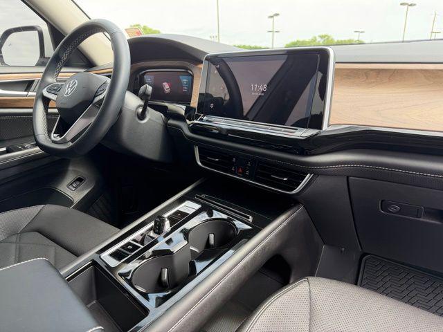 used 2024 Volkswagen Atlas car, priced at $30,085