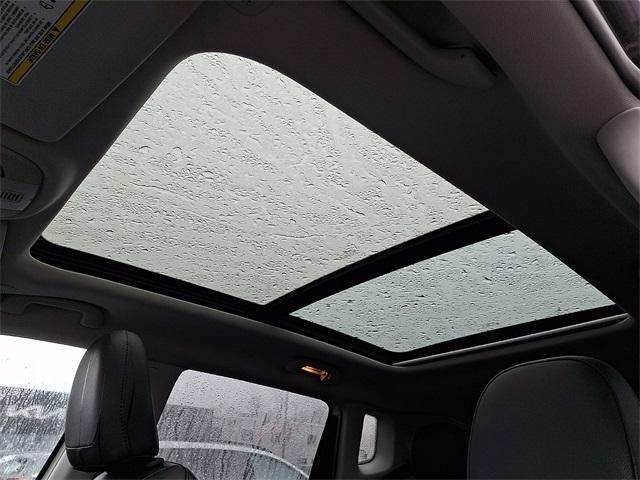 used 2020 Jeep Compass car, priced at $16,102