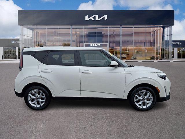 used 2023 Kia Soul car, priced at $17,458