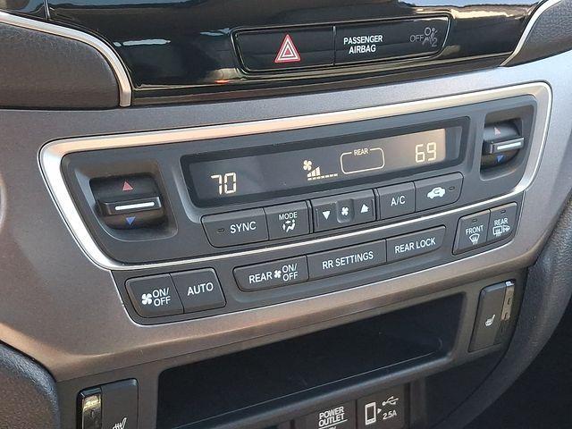 used 2020 Honda Pilot car, priced at $26,015